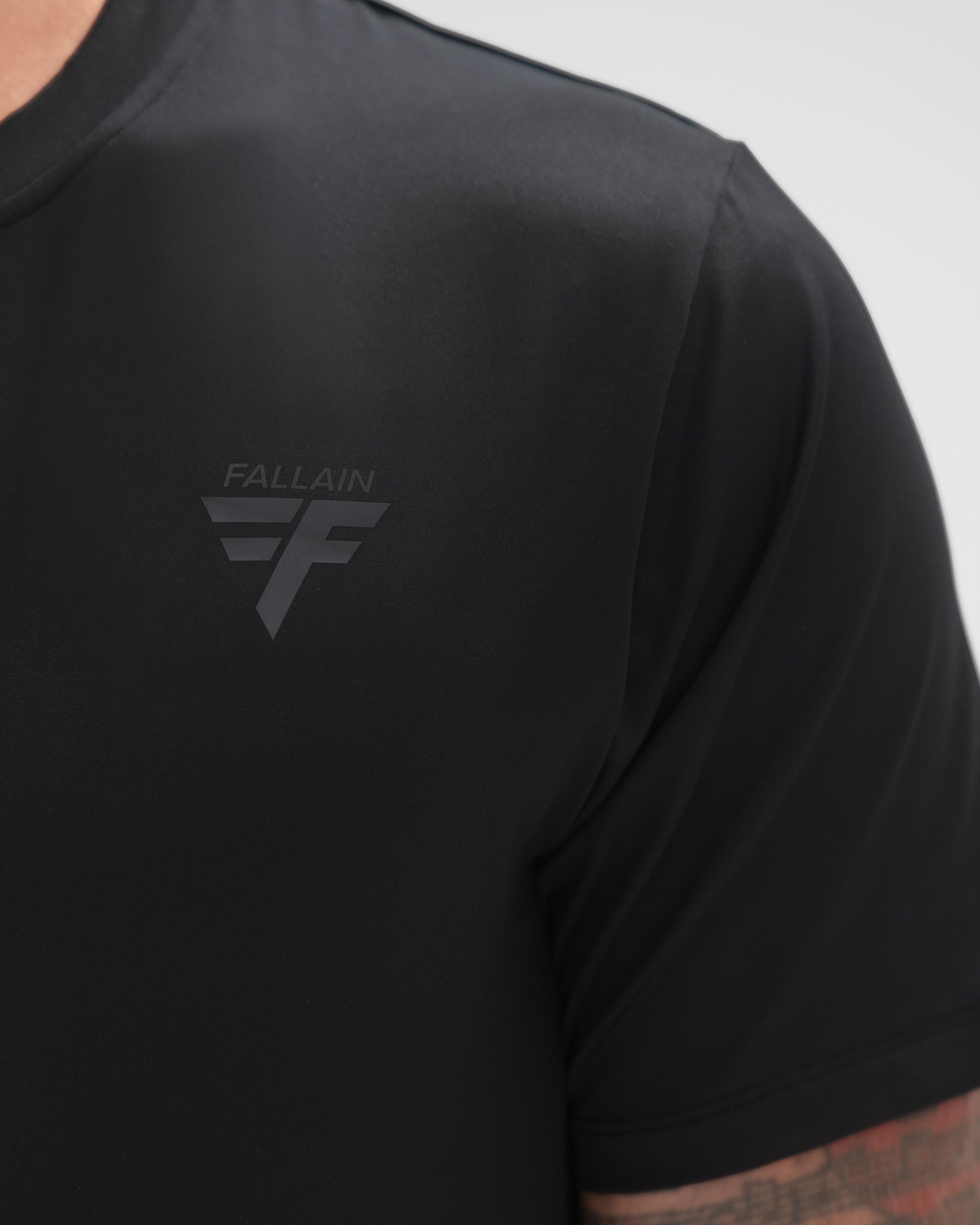 DÀ-THÒNA DUBH T-SHIRT