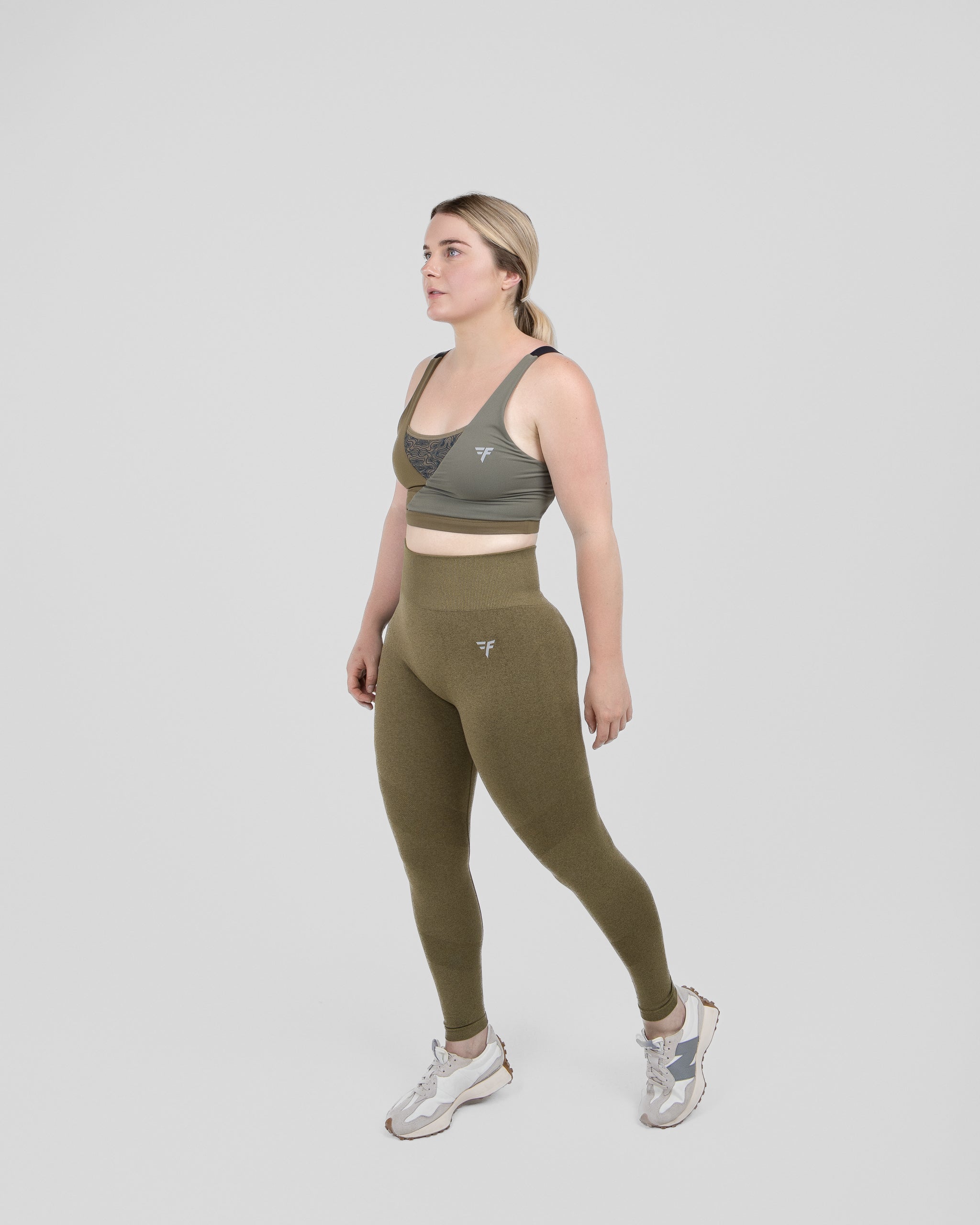 CÒINEACH SEAMLESS LEGGINGS