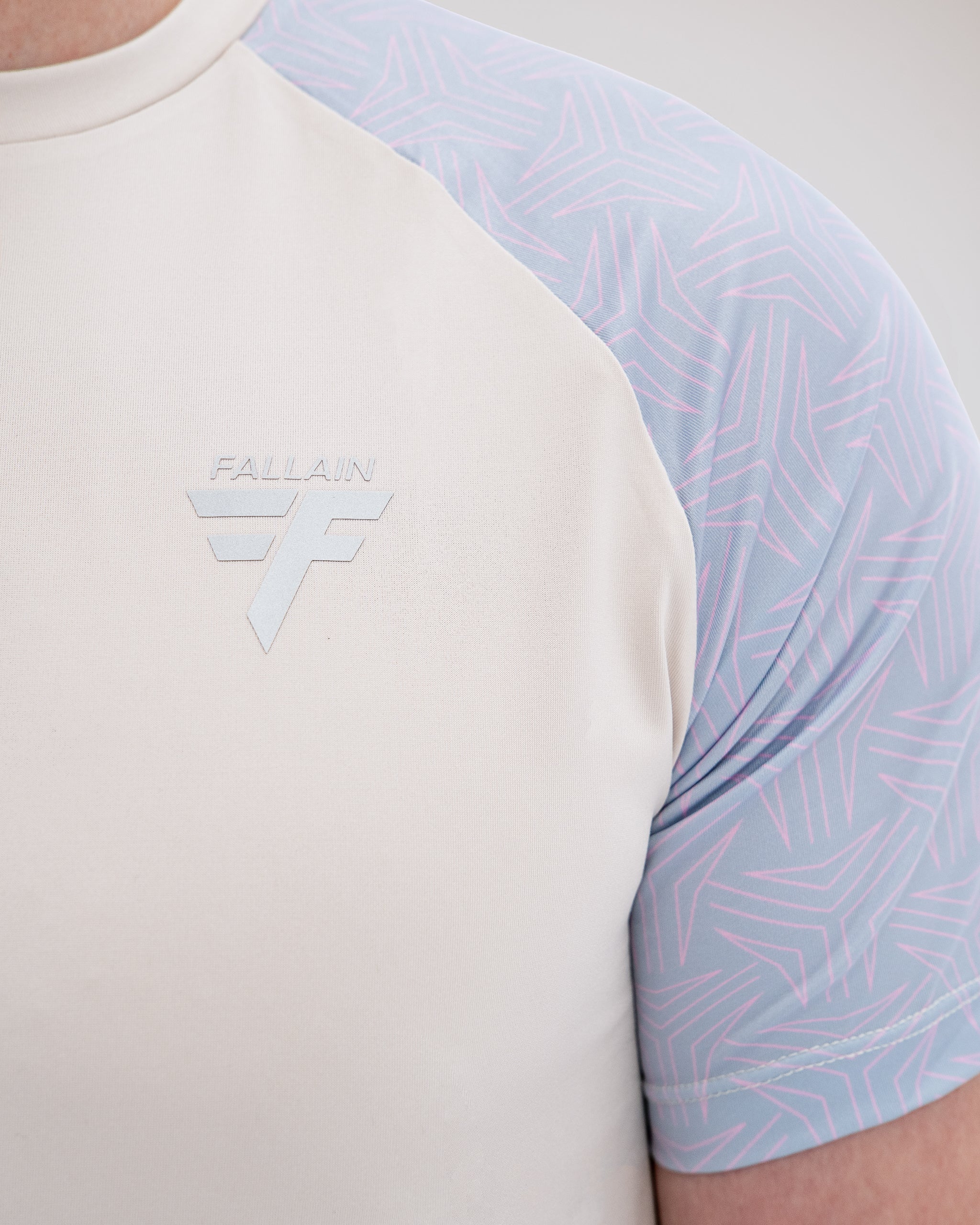 CLACH T-SHIRT