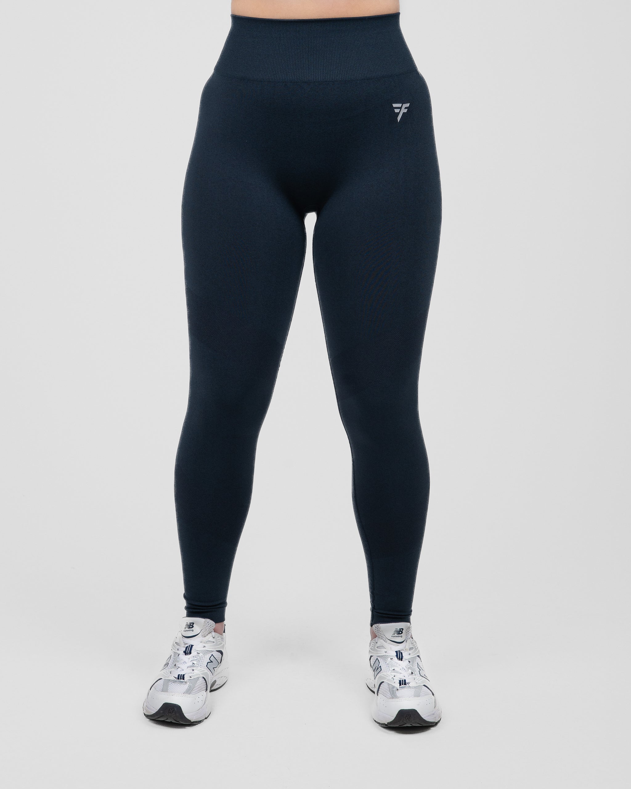 MIDNIGHT SEAMLESS LEGGINGS