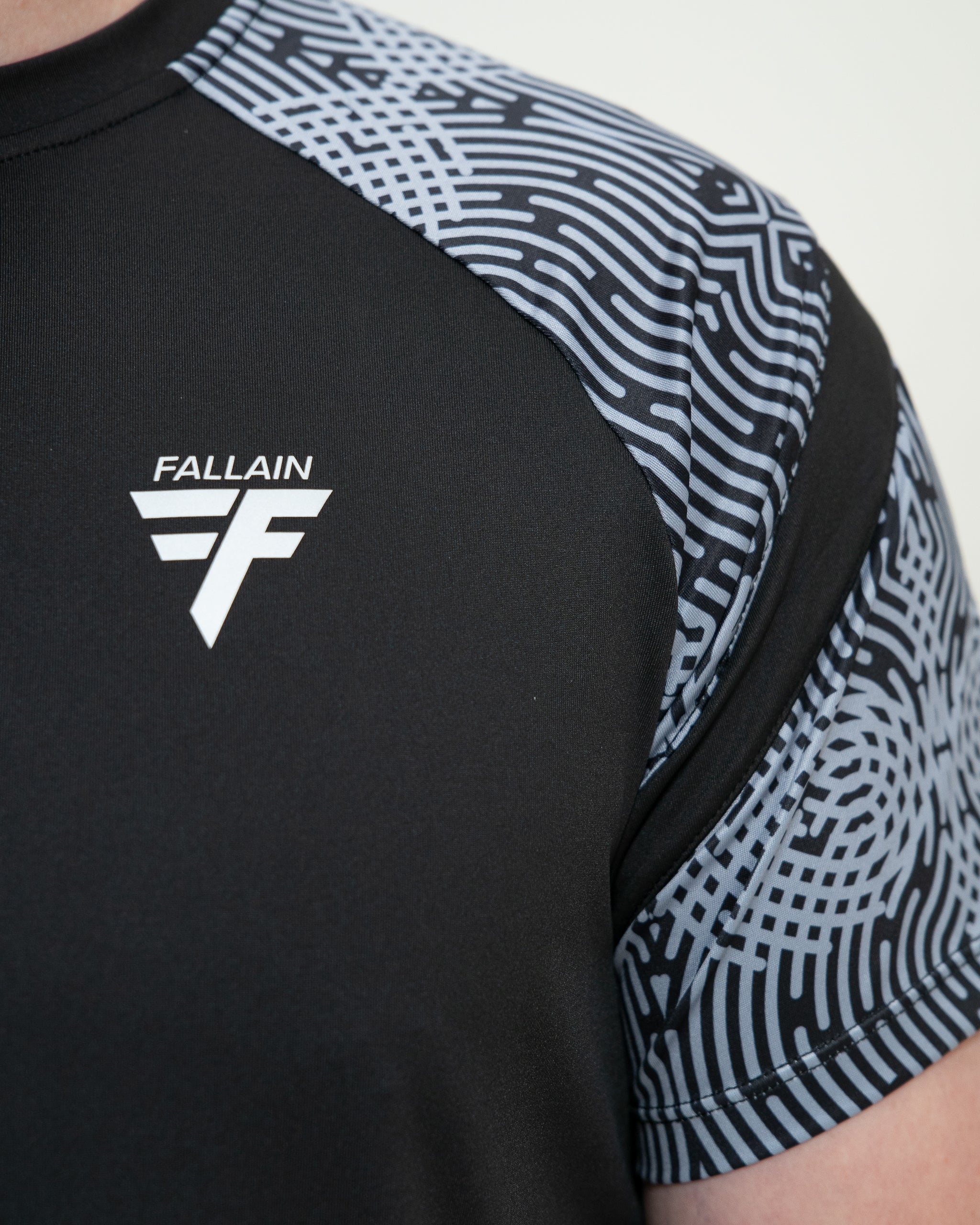 TÙSAIL DUBH T-SHIRT