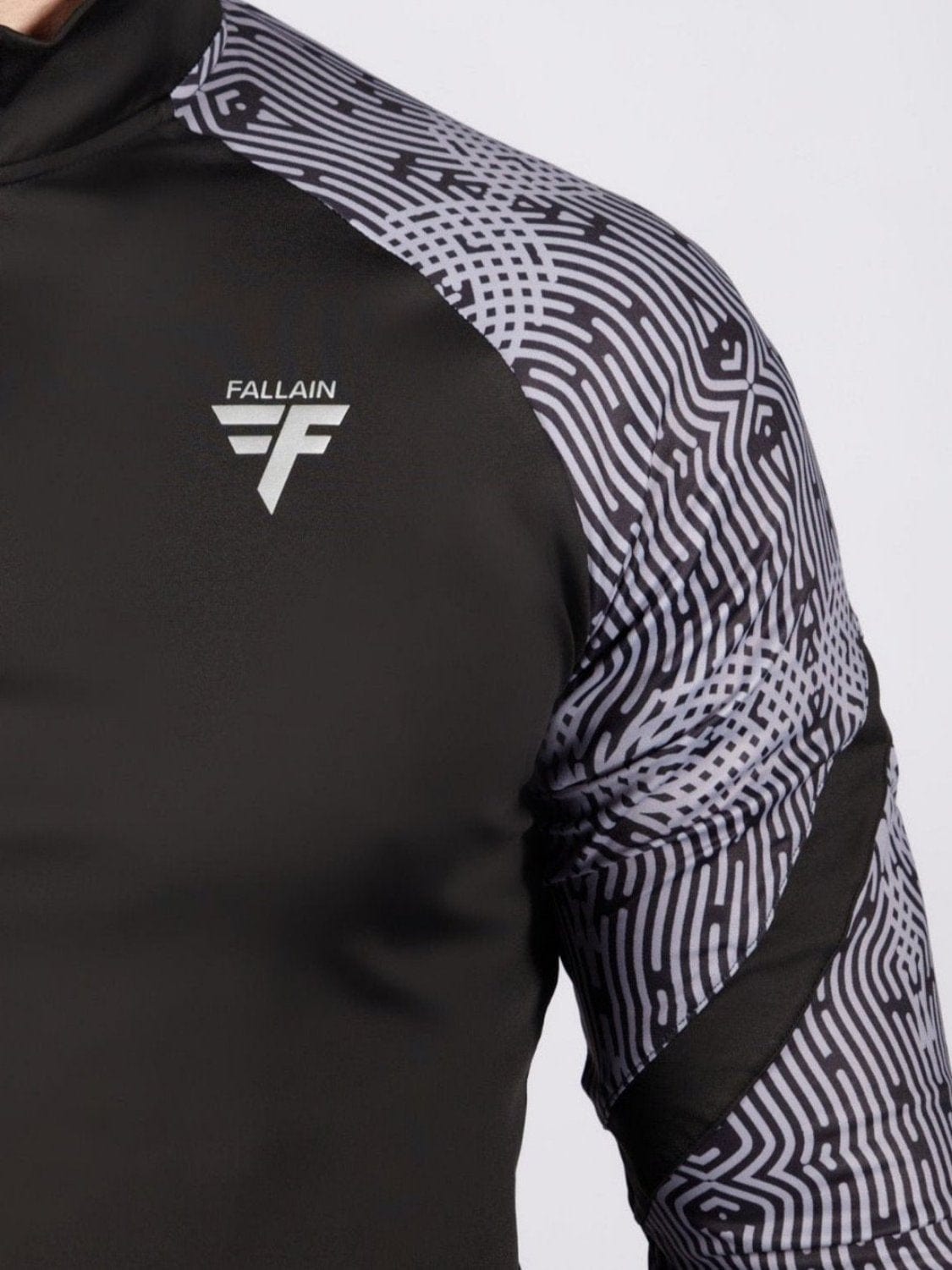 Tùsail 1/4 Zip Top Dubh - FallainFitness