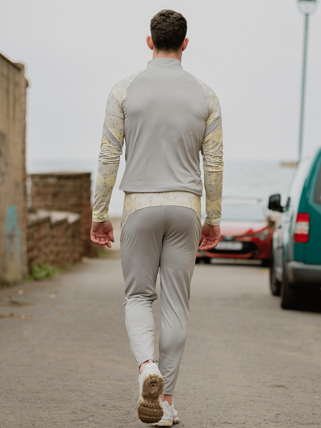 Tùsail Track Bottoms Buidhe - FallainFitness